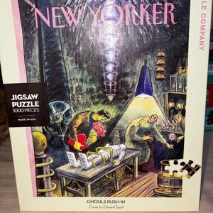 The New Yorker 1000  Piece Puzzle "Ghouls Rush In "